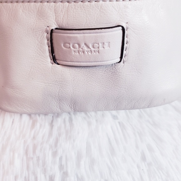 Coach Handbags - Extra Pics.COACH Hadley Leather Tote - 🌹Listing 2